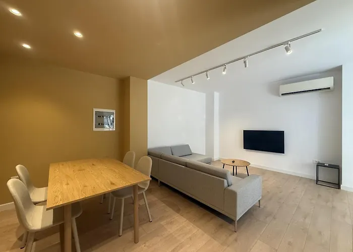 Iria 1 & 2 Apartman *