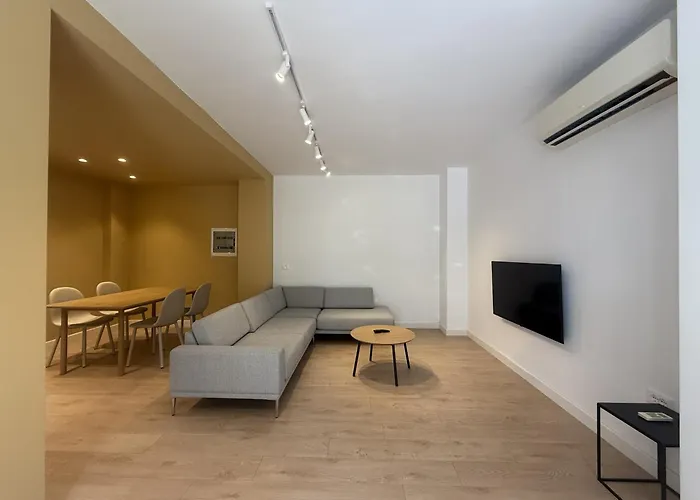 Apartman Iria 1 & 2 Golem